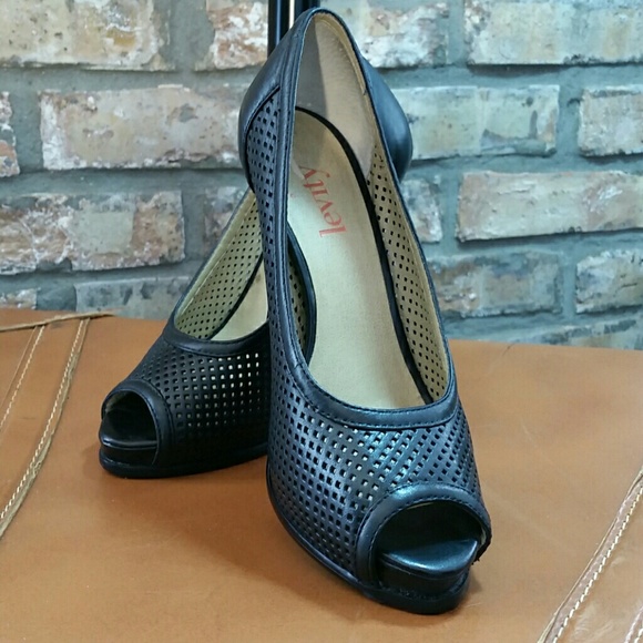 levity Shoes - Levity Black Leather Peep-Toe High Heels - Size 5.5
